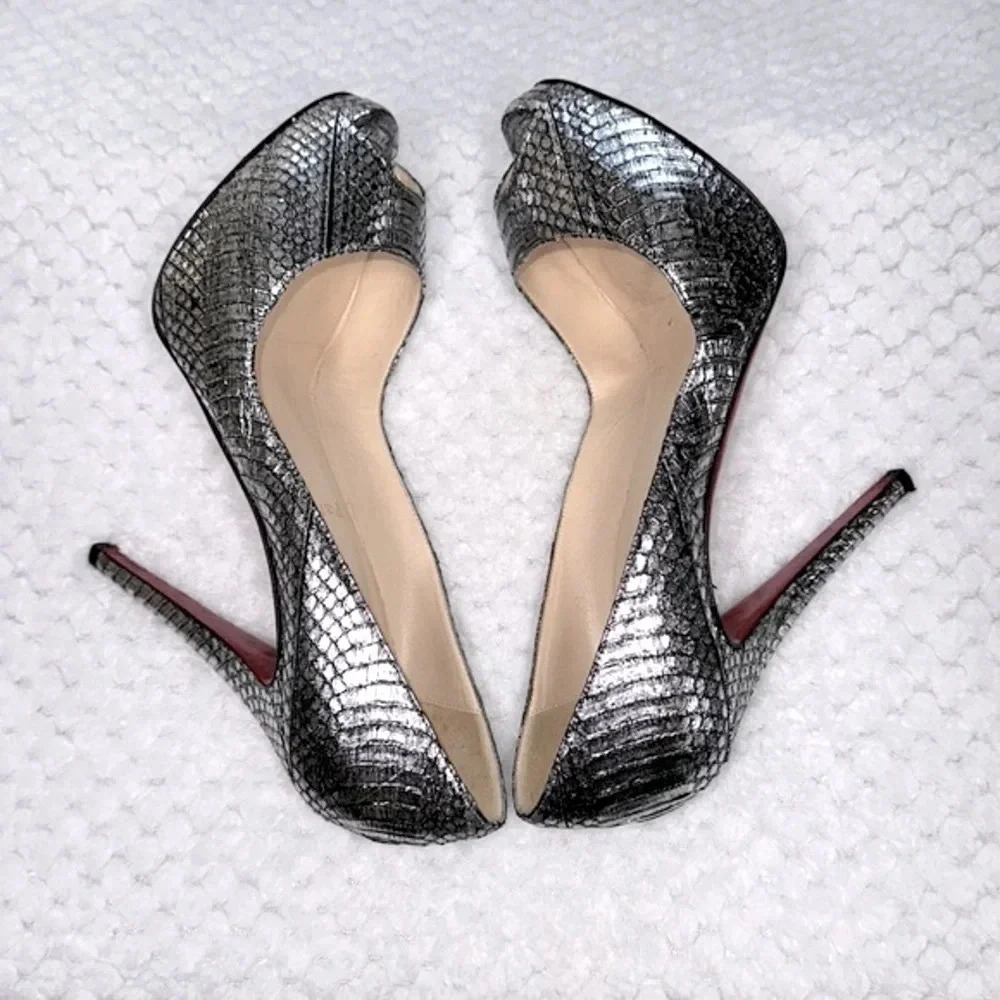 Christian Louboutin SZ 9.5 Silver Heels